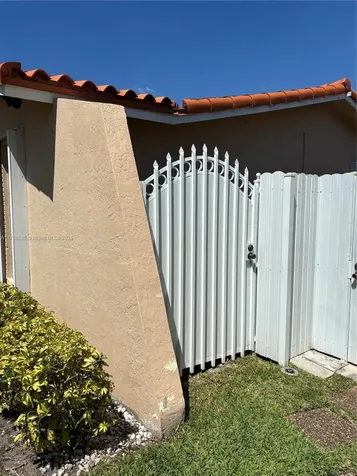 10275 SW 26th Terrace Miami FL 33165