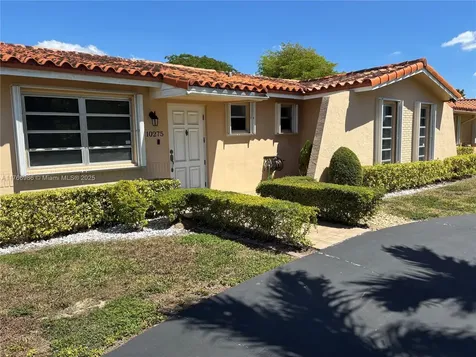 10275 SW 26th Terrace Miami FL 33165