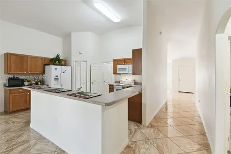 939 Van Loon Court Kissimmee FL 34758