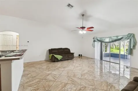 939 Van Loon Court Kissimmee FL 34758