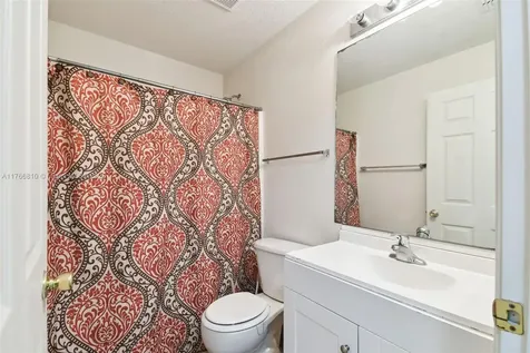 939 Van Loon Court Kissimmee FL 34758