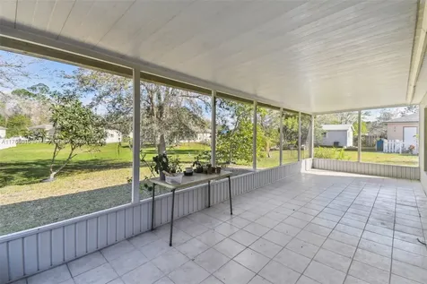 939 Van Loon Court Kissimmee FL 34758