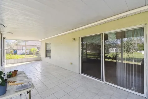 939 Van Loon Court Kissimmee FL 34758