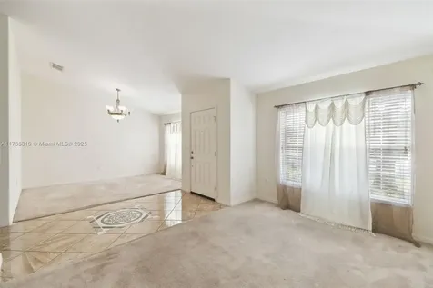 939 Van Loon Court Kissimmee FL 34758
