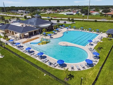 939 Van Loon Court Kissimmee FL 34758