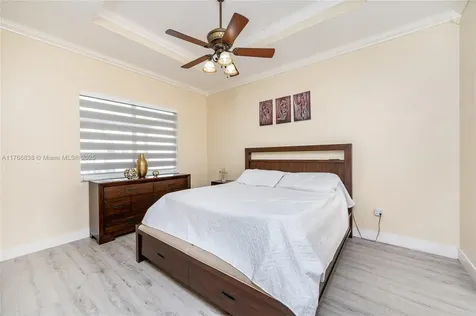 22202 SW 87th Place Cutler Bay FL 33190