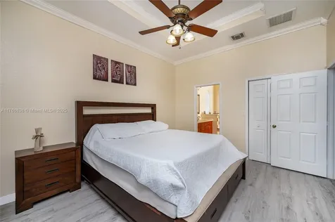 22202 SW 87th Place Cutler Bay FL 33190