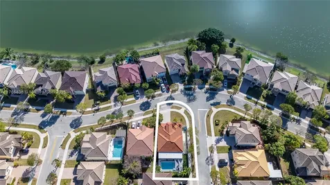 22202 SW 87th Place Cutler Bay FL 33190