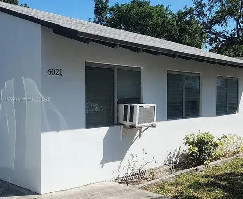 6021 SW 38th Street Miramar FL 33023