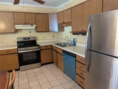 6021 SW 38th Street Miramar FL 33023