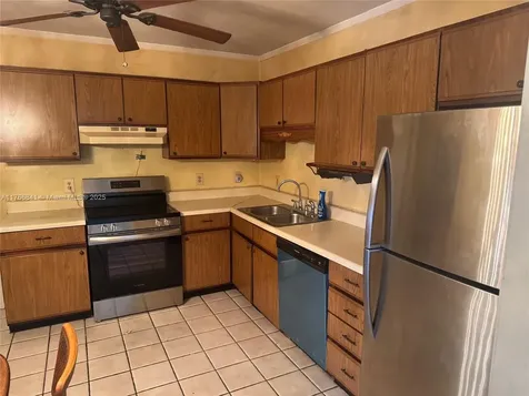 6021 SW 38th Street Miramar FL 33023
