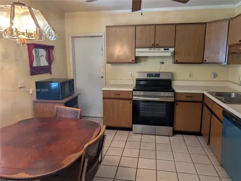 6021 SW 38th Street Miramar FL 33023