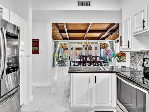 2026 NE 29th Street Fort Lauderdale FL 33306