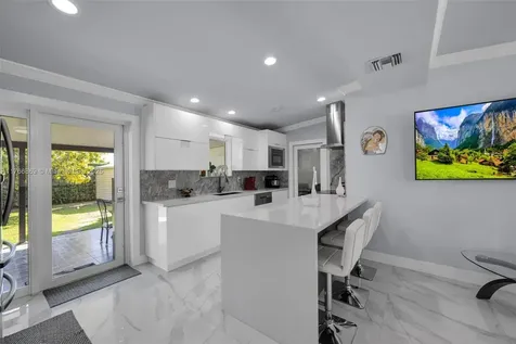 11410 SW 52nd Street Miami FL 33165