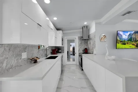 11410 SW 52nd Street Miami FL 33165
