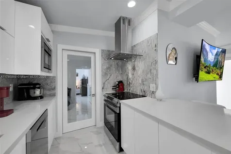 11410 SW 52nd Street Miami FL 33165