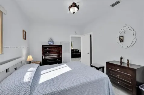 11410 SW 52nd Street Miami FL 33165