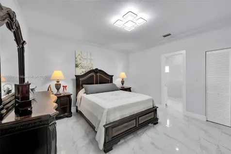 11410 SW 52nd Street Miami FL 33165