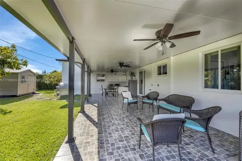 11410 SW 52nd Street Miami FL 33165