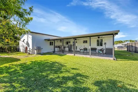 11410 SW 52nd Street Miami FL 33165