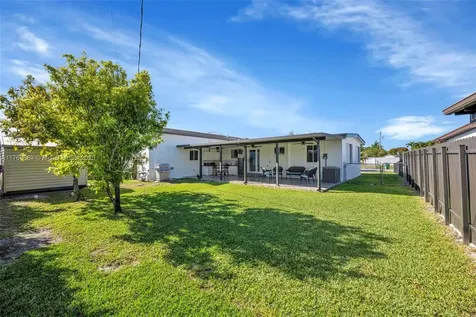 11410 SW 52nd Street Miami FL 33165