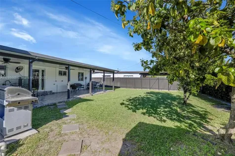 11410 SW 52nd Street Miami FL 33165