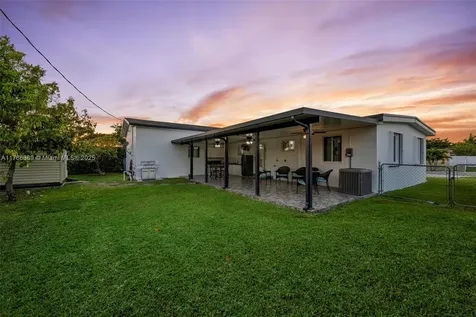 11410 SW 52nd Street Miami FL 33165