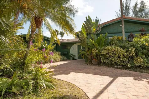2340 NE 201st Street Miami FL 33180