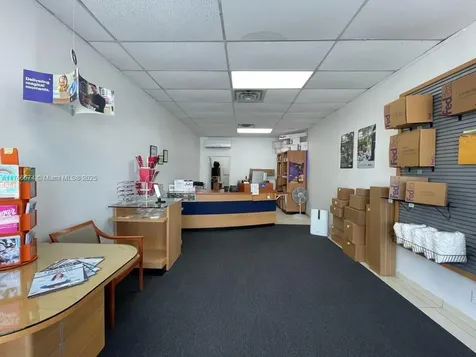810 NE 125th Street North Miami FL 33161