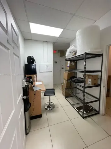 810 NE 125th Street North Miami FL 33161