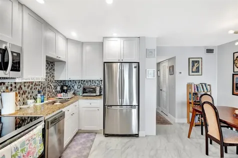 100 Shore Court North Palm Beach FL 33408