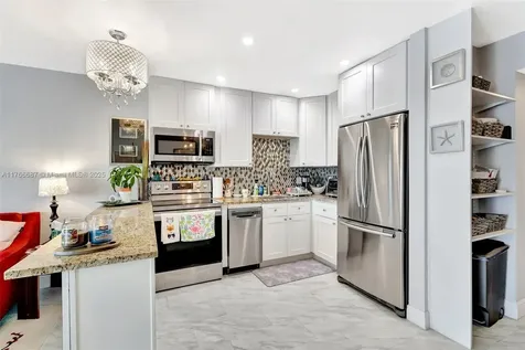 100 Shore Court North Palm Beach FL 33408