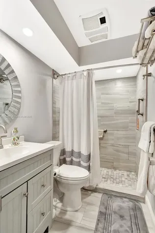 100 Shore Court North Palm Beach FL 33408