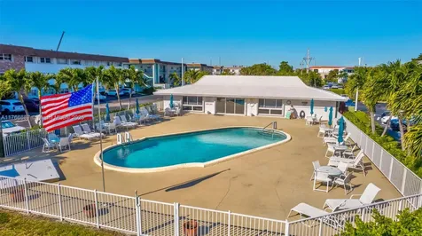 100 Shore Court North Palm Beach FL 33408