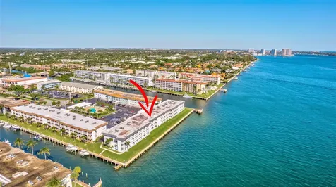 100 Shore Court North Palm Beach FL 33408