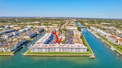 100 Shore Court North Palm Beach FL 33408