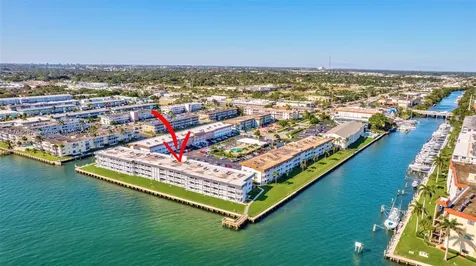 100 Shore Court North Palm Beach FL 33408