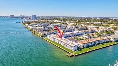 100 Shore Court North Palm Beach FL 33408