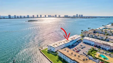 100 Shore Court North Palm Beach FL 33408