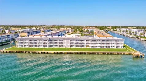 100 Shore Court North Palm Beach FL 33408