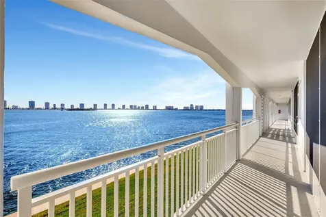 100 Shore Court North Palm Beach FL 33408