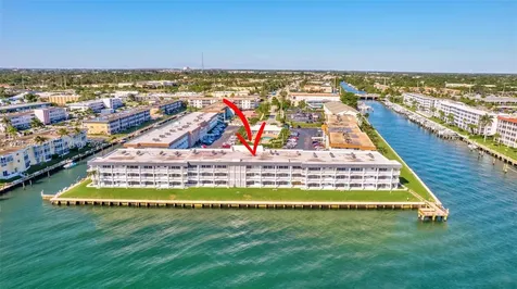 100 Shore Court North Palm Beach FL 33408