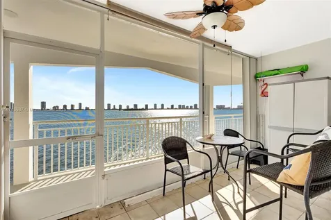 100 Shore Court North Palm Beach FL 33408