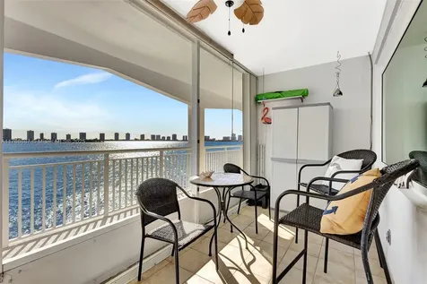 100 Shore Court North Palm Beach FL 33408