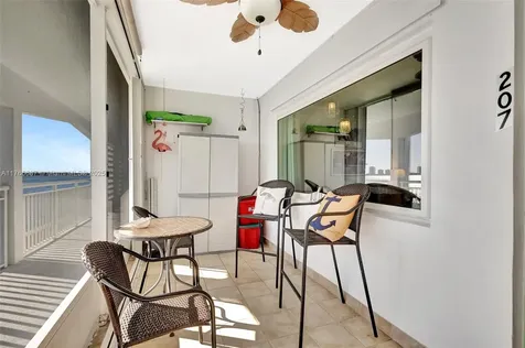 100 Shore Court North Palm Beach FL 33408