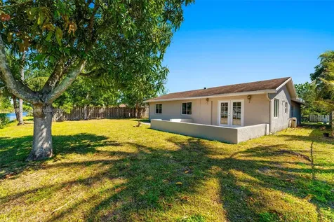 4511 NW 84th Avenue Lauderhill FL 33351