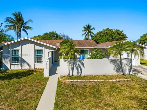 4511 NW 84th Avenue Lauderhill FL 33351