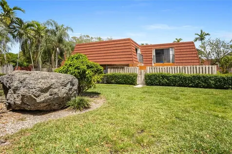 9927 NW 6th Court Plantation FL 33324