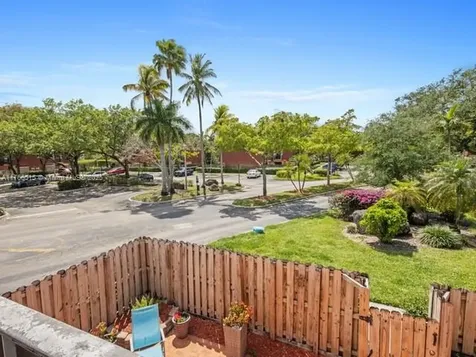 9927 NW 6th Court Plantation FL 33324
