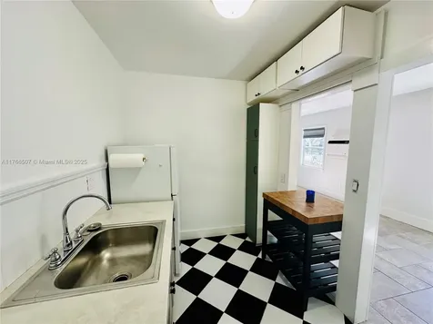 765 NW 125th Street North Miami FL 33168